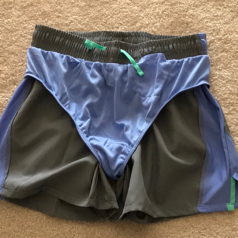 NIKE GIRLS RUNNING SHORTS - Picture 4 of 6
